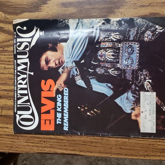 Elvis Collection - Picture 4 of 11